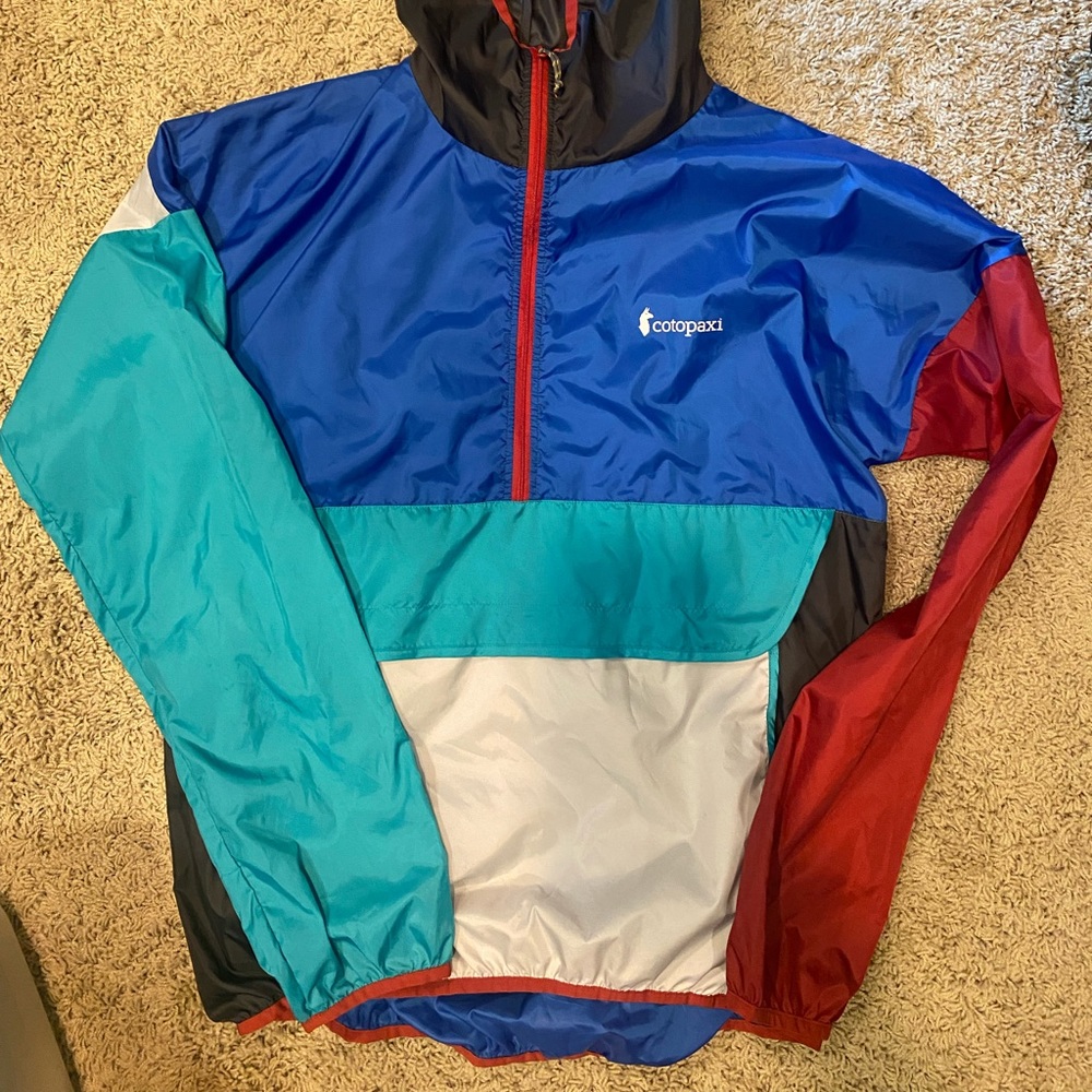 Cotopaxi Teca Windbreaker